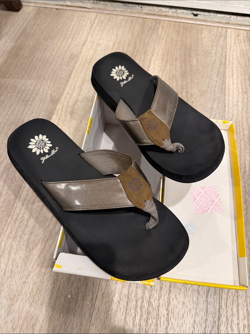 Yellow box Hugo bronze flip-flops size 8.5